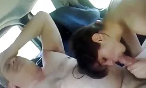 ブルネットザーメン セックス 女の子 動画