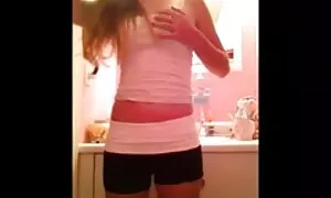 金髪に乗ってコック 女の子 エロ い 動画
