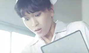 男は女の子と彼の母親を犯した 女の子 が 見る エッチ な 動画