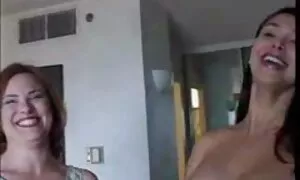 ブルネットティーン螺334 可愛い 子 と sex 動画