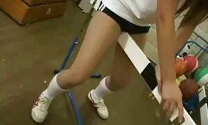 彼女弄のキッチン エッチ ビデオ 女の子