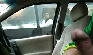 キャバリアは、ストレージルームで女の子の膿とプッシュセクションの上にアイスキューブに乗る 女の子 の ため の h 動画 無料