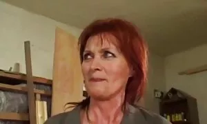 巨乳ブルネットねじ込み男のお尻 エロ 動画 女の子